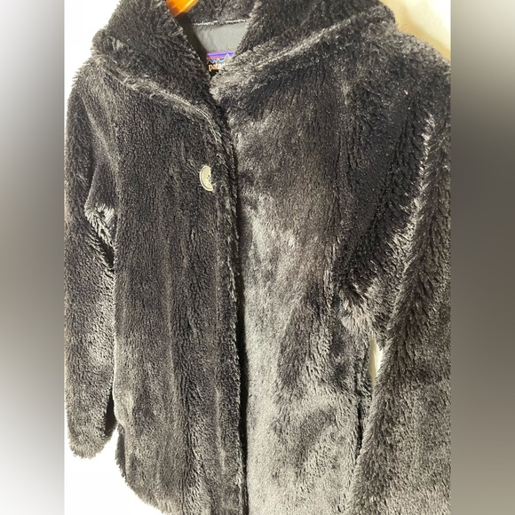 Patagonia Pelage Faux Fur Jacket Girls XL 14 Black Warm Cozy Coat - Picture 5 of 9